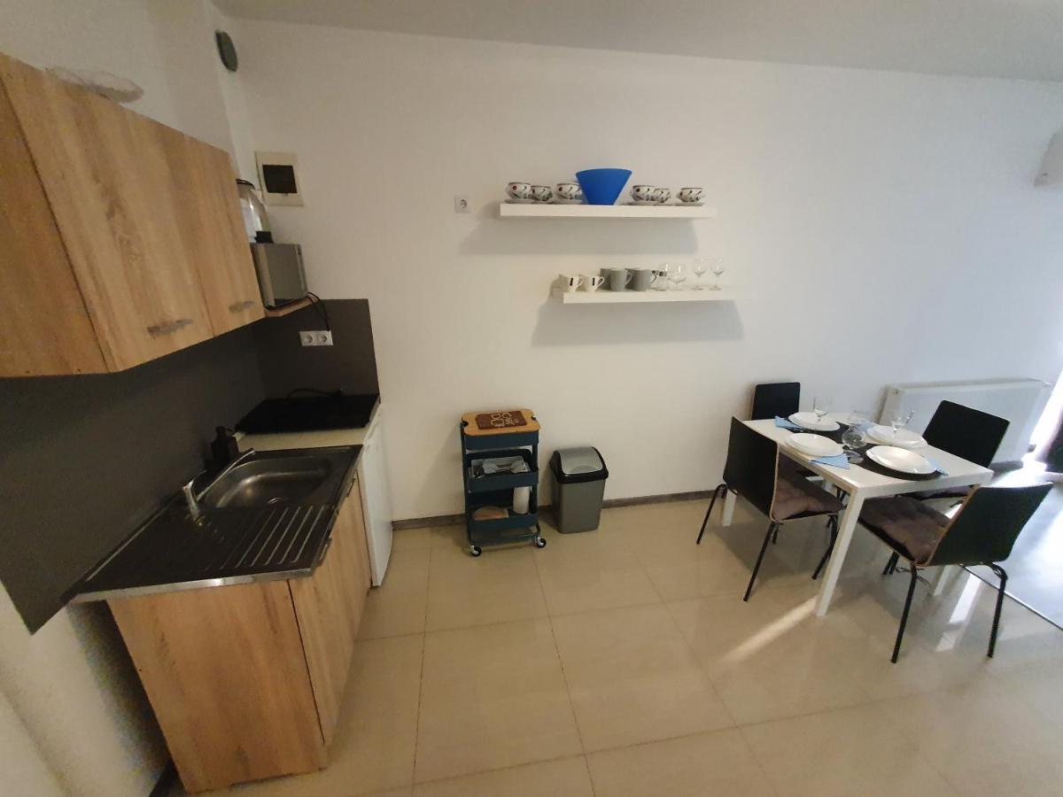 Lexi Apartman Appartement Hajdúszoboszló Buitenkant foto